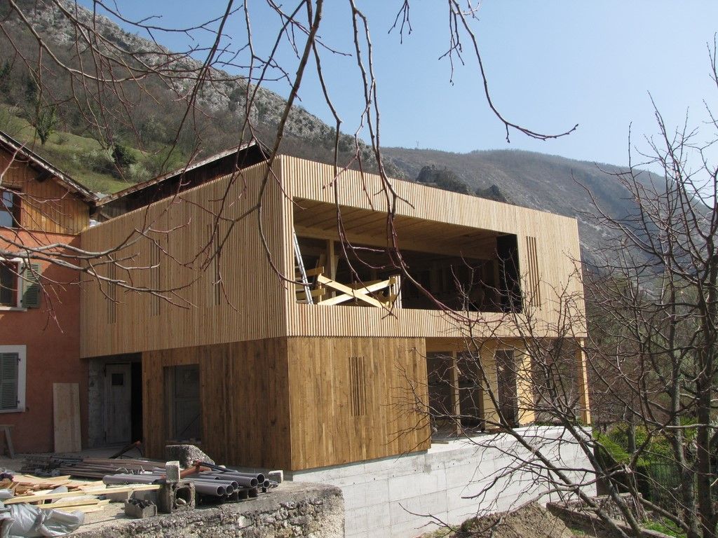 Maison ossature bois et rénovation écologique d'une ferme dans le Vercors - Projet MA
